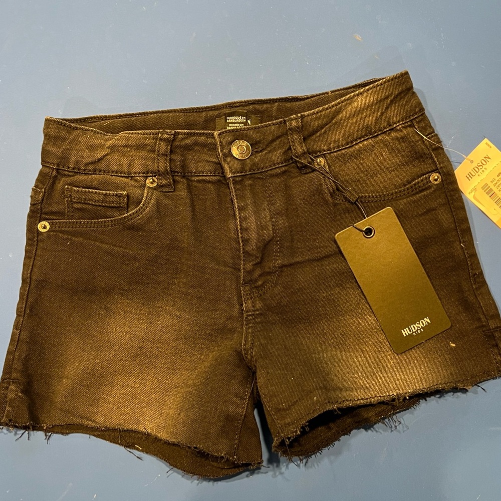 Hudson Kids. Girls Size 10 Black Denim Shorts with Frayed Hem. New with Tags